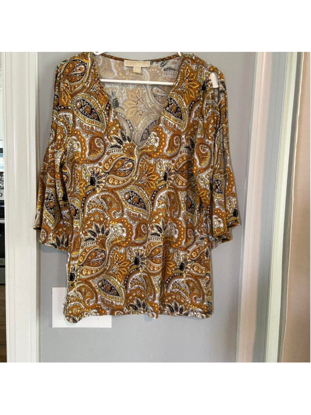 Michael Kors blouse size small polyester material see photos for measurements